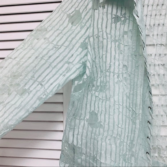 Blue Ice mint layer top - Picture 3 of 8